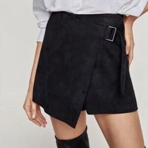 ZARA  Belted Skort Sz LX Faux Suede Assymetrical Minimalist Edgy Preppy Indie